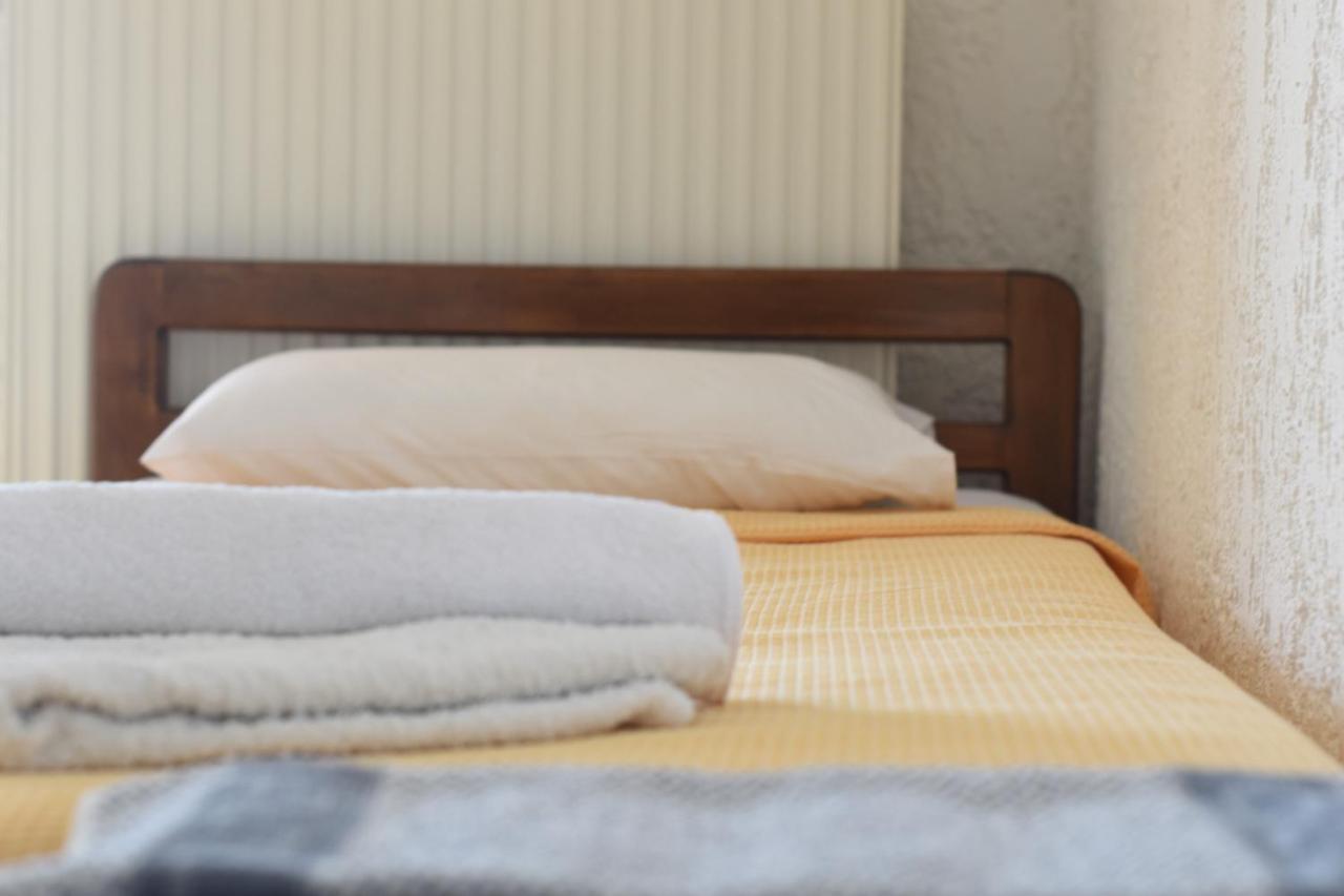 Hotel Lefkes Paralía Skotínis エクステリア 写真