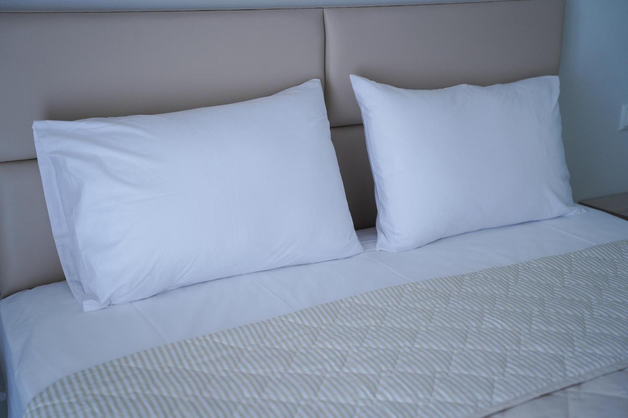 Hotel Lefkes Paralía Skotínis エクステリア 写真